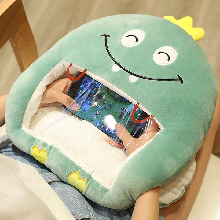 Knuffelkussen met handwarmer en dekentje, je telefoon blijft zichtbaar