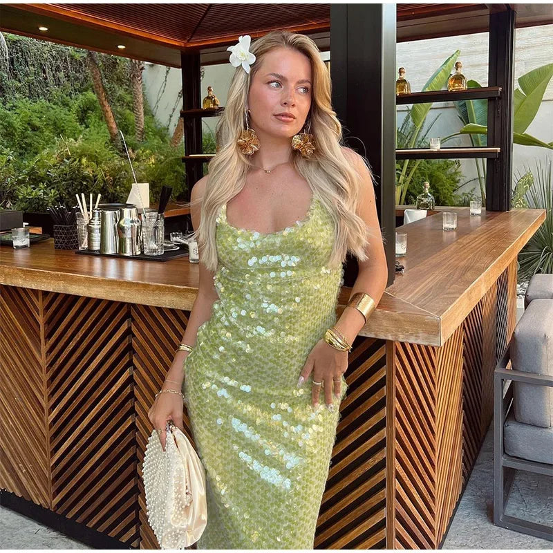 Luxe Paillettenjurk met Open Rug en Spaghettibandjes