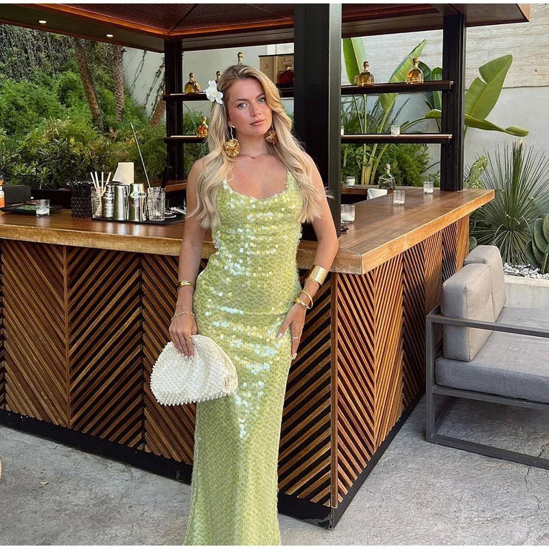 Luxe Paillettenjurk met Open Rug en Spaghettibandjes