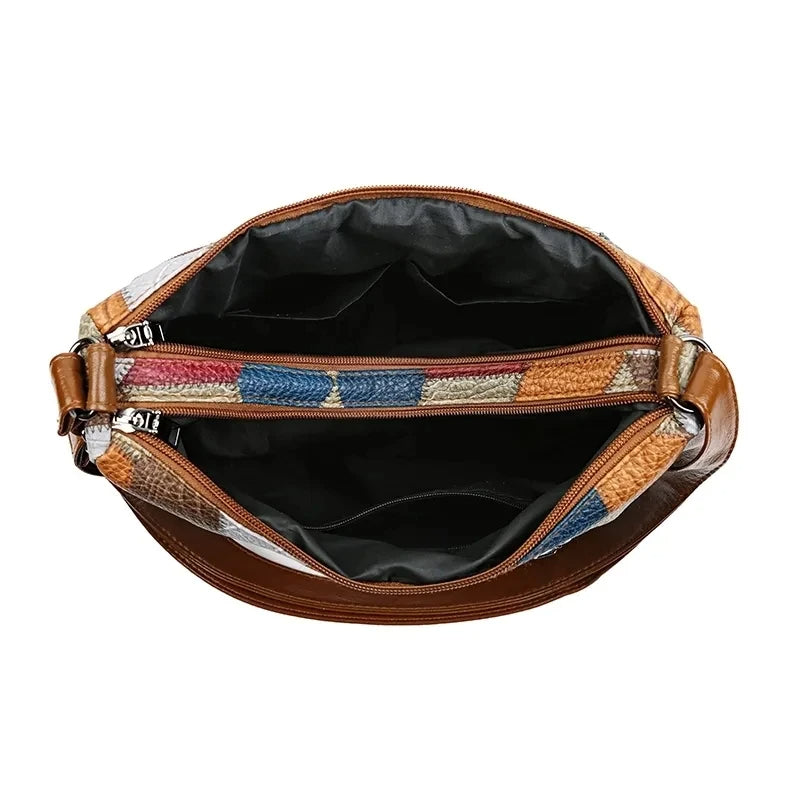 Patchwork-tas voor elke dag met inzetstukken van kunstleer.