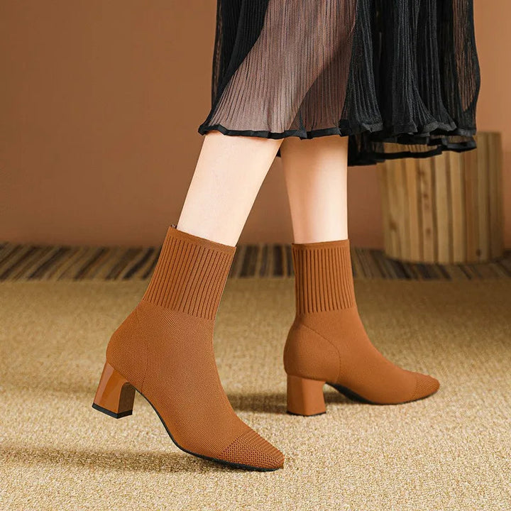 Modieuze gebreide soklaarzen met hak voor Dames