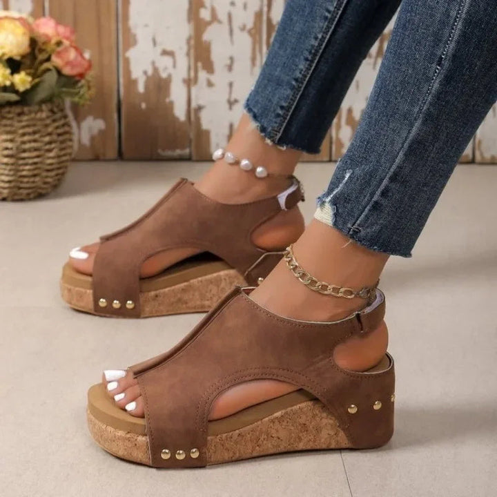 Zomerse wedge sandalen met open teen