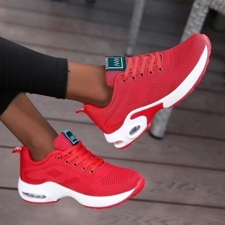 Lichte orthopedische damessneakers met ademend mesh en gevoerde zool