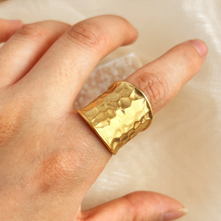European And American Instagram-style Metal Ring With A Wide Band And Water-wave Texture