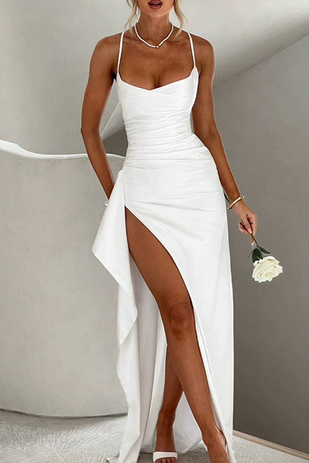 Elegante Maxi Jurk met Spaghettibandjes en Hoge Split