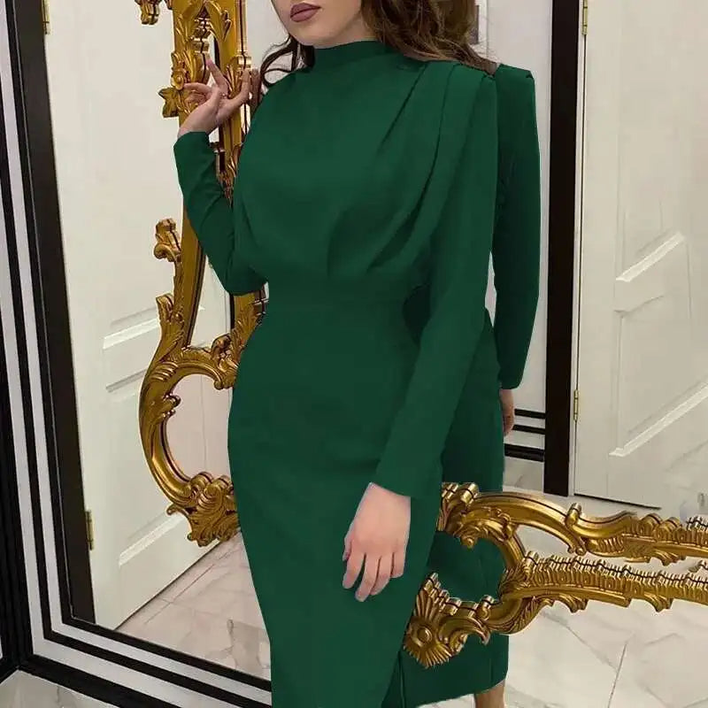 Alvienne – Elegante Getailleerde Midi Jurk