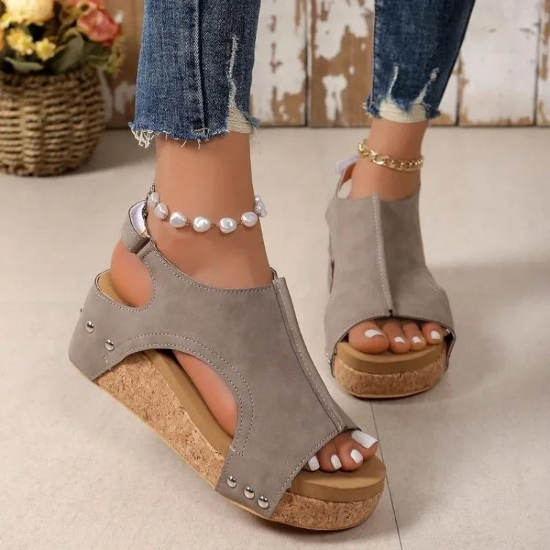 Zomerse wedge sandalen met open teen