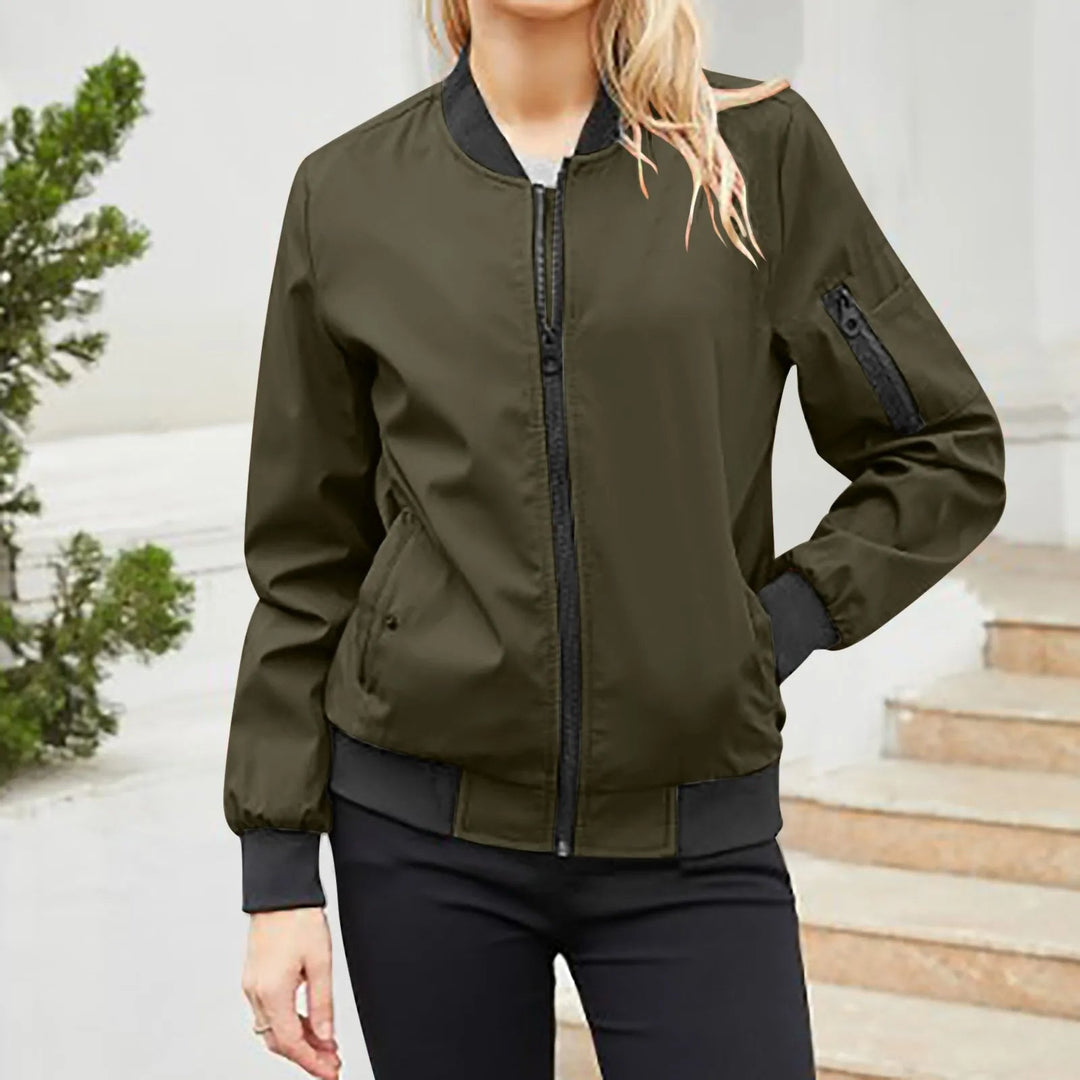 Dames Windjack met Capuchon en Streetwear Look