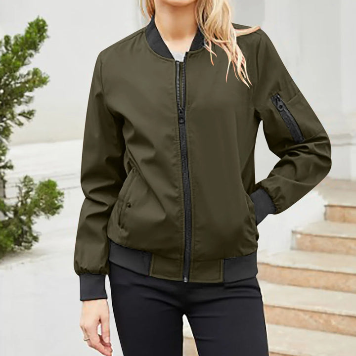 Dames Windjack met Capuchon en Streetwear Look