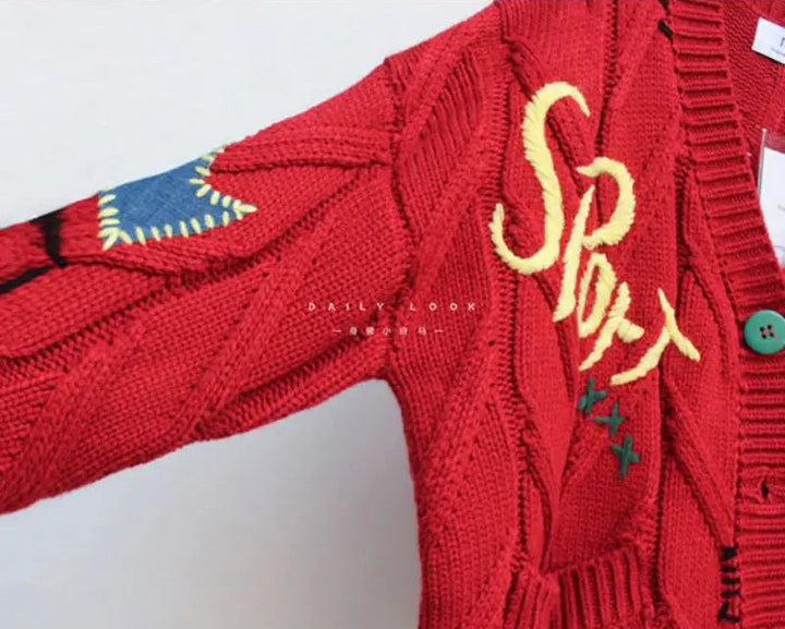 CozyKnit – Gebreide V-hals Damesvest met Borduursel