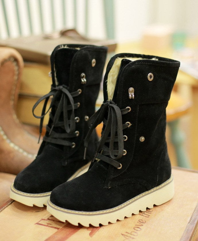Lage snowboots met veters, warme voering en platte zool