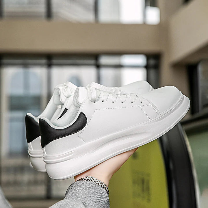 Dames Sneakers van Wit Leer met Minimalistische Look