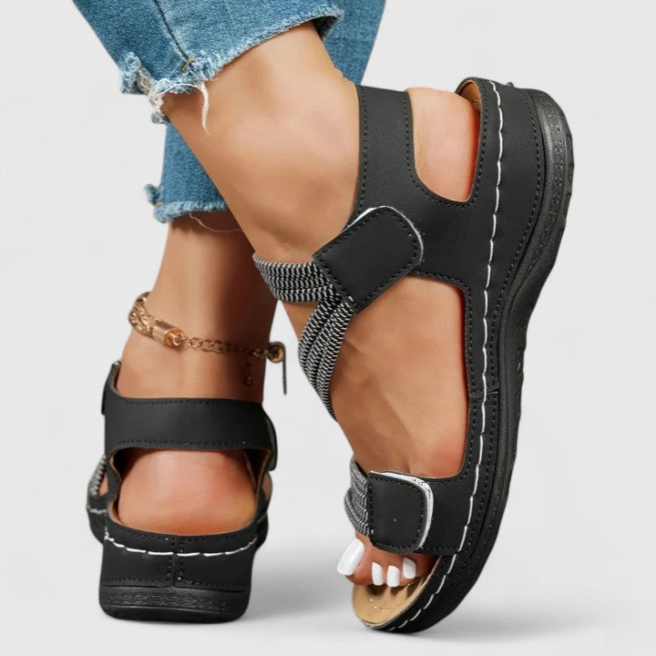 Sandalen met plateauzool, bandjes en open neus voor dames