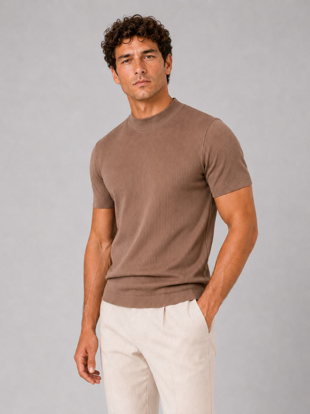 Heren-rib-T-shirt met opstaande kraag – getailleerde stretch top met korte mouwen