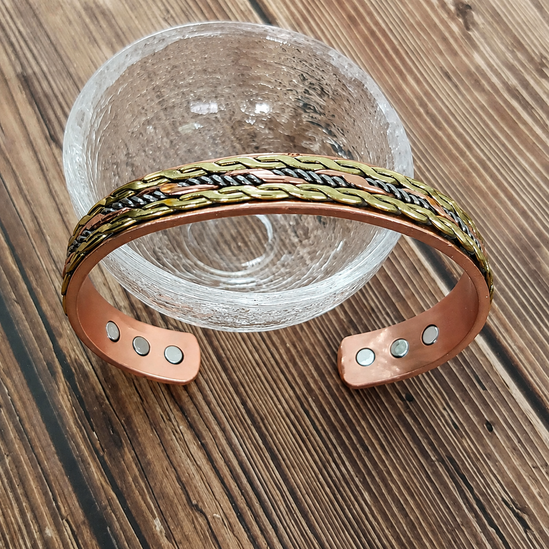 Lichtgroene Gedraaide Koperkleurige Armband