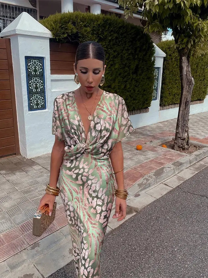 Elegante Wikkeljurk met Tijdloze Uitstraling