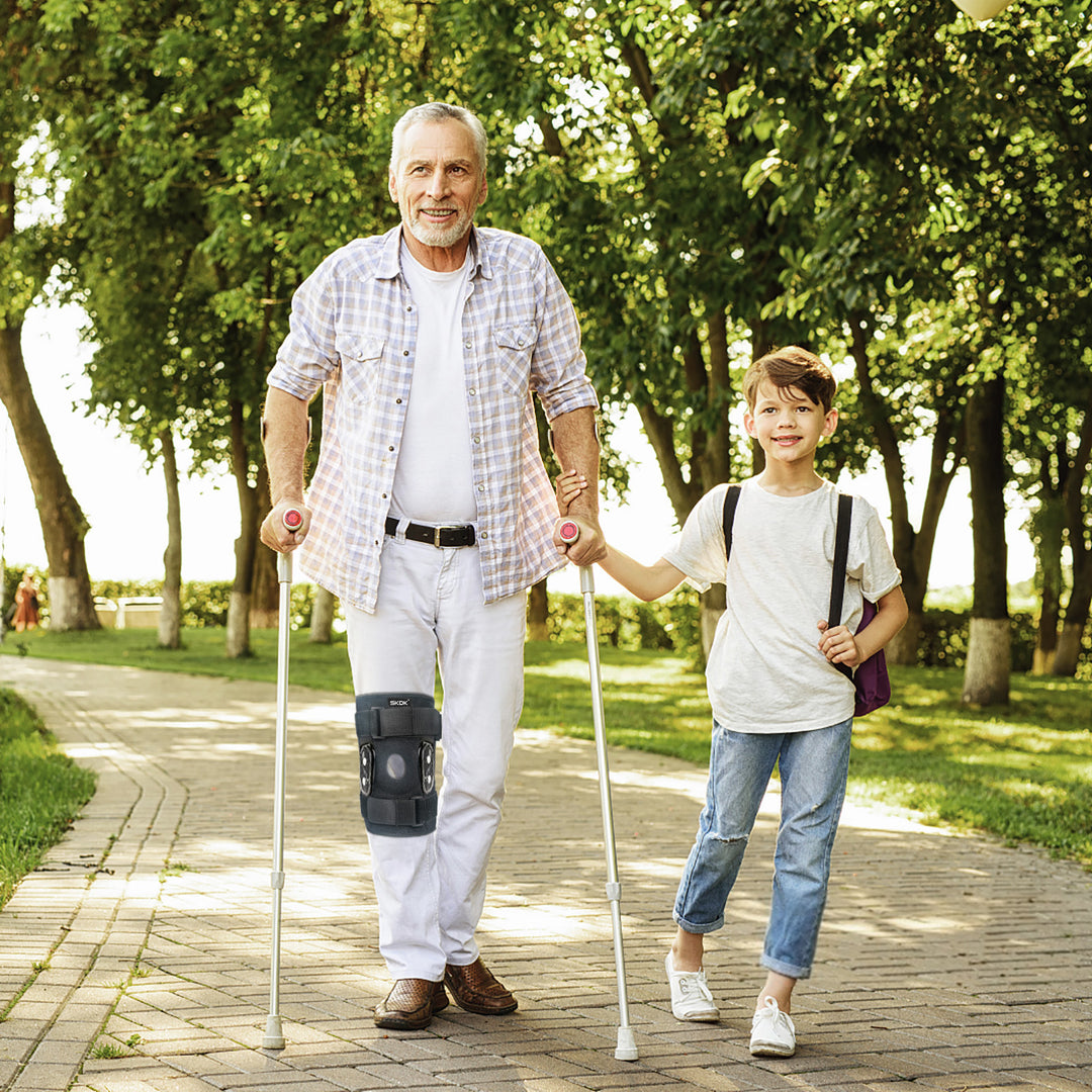 QuikGuard - Verstelbare En Scharnierende Kniebrace - Voor Optimale Ondersteuning