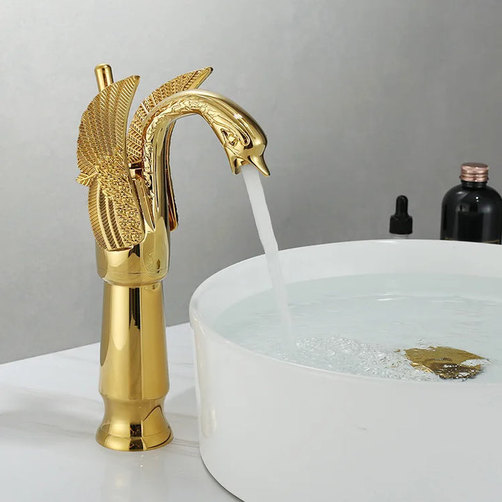 Enkele Wastafelkraan in Goud Swan