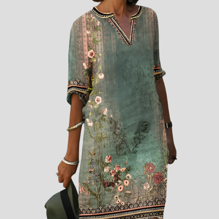 Moeiteloze en comfortabele boho-jurk met bloemenruffles