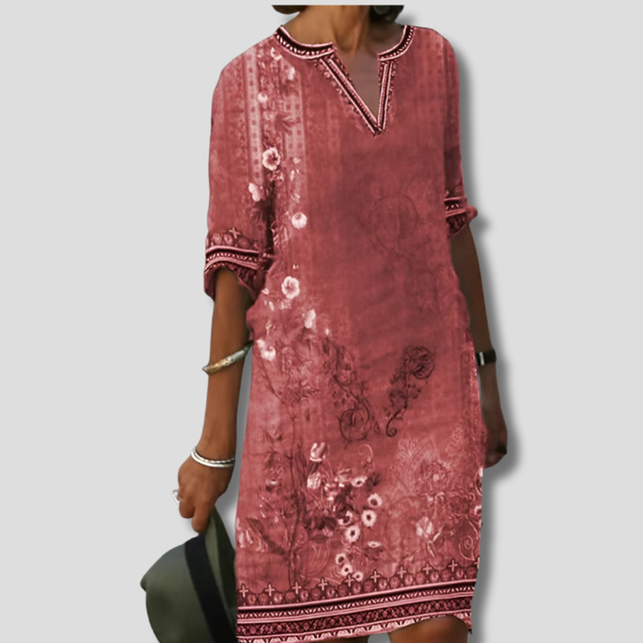 Moeiteloze en comfortabele boho-jurk met bloemenruffles