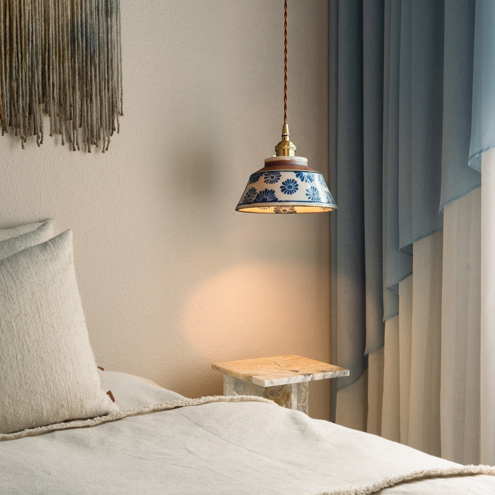 Vintage handbeschilderde keramische hanglamp met stoffen snoer