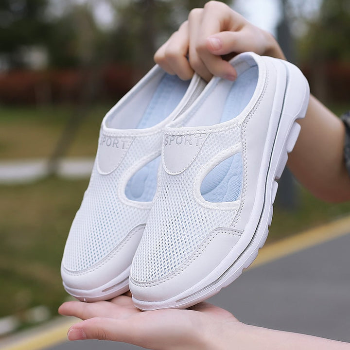 Instapsneakers zonder hiel met ademend mesh en gevoerde binnenzool, instapschoenen