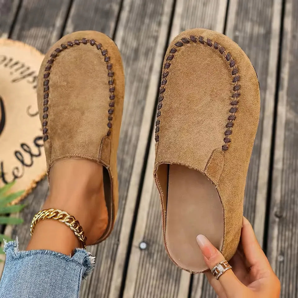 Leren instaporthopedische sandalen met zachte bovenkant als suède en platte zool