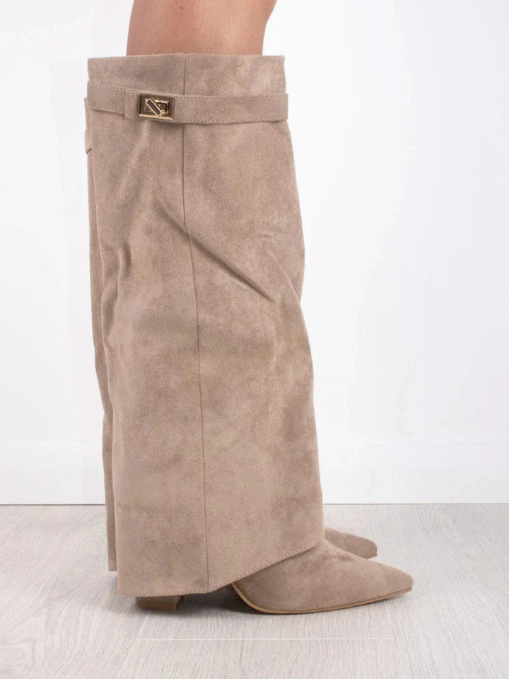 Elegante damesschoenen van hoge kwaliteit – gouden details