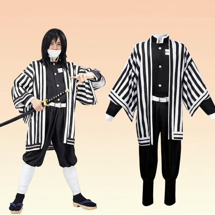 Halloween anime cosplaykostuum en outfit voor verkleden als personage met haorijas en beenwikkels