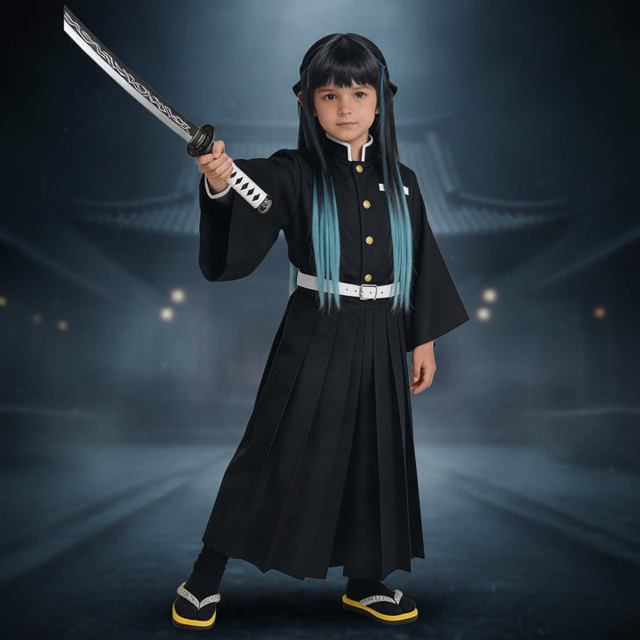 Halloween anime cosplaykostuum en outfit met hoge kraag en wijde mouwen in samoerai-stijl