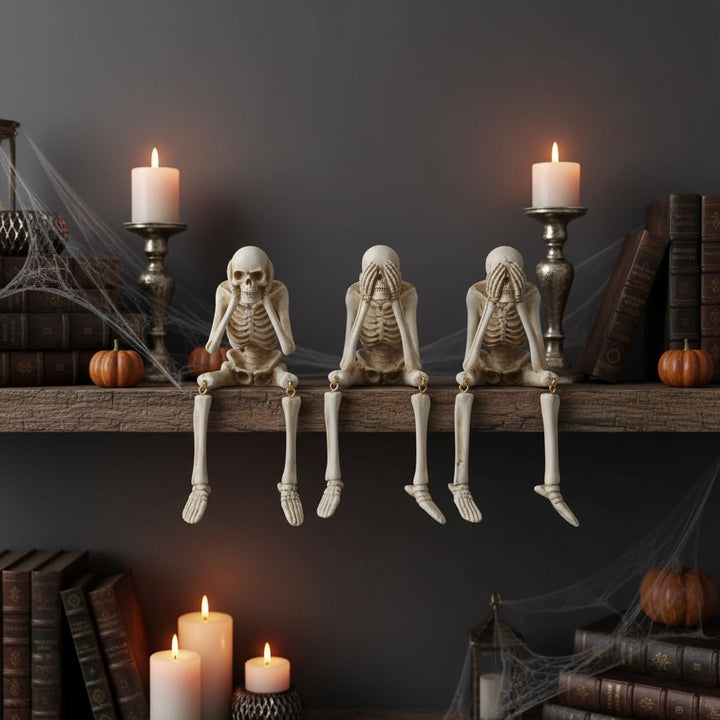 Halloween-skeletplankzitterbeeldjes met bungelende benen en beweegbare gewrichten