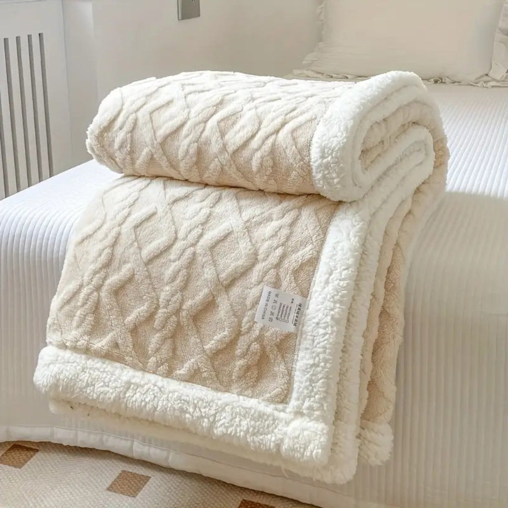 Diamond knit sherpa deken