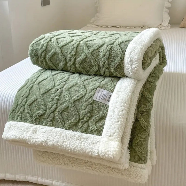 Diamond knit sherpa deken