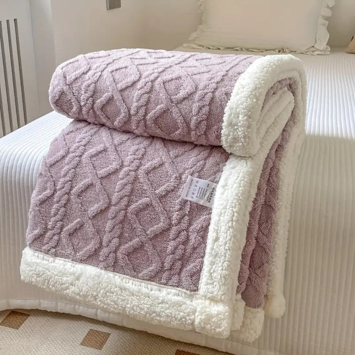 Diamond knit sherpa deken