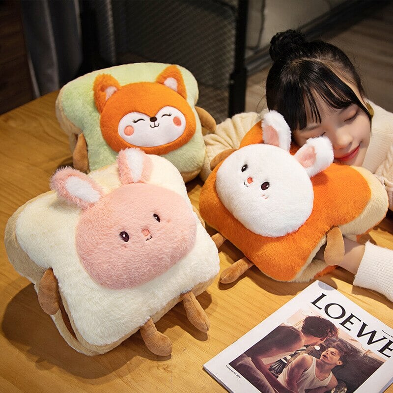 Zachte pluche handwarmer als toast met schattig dier
