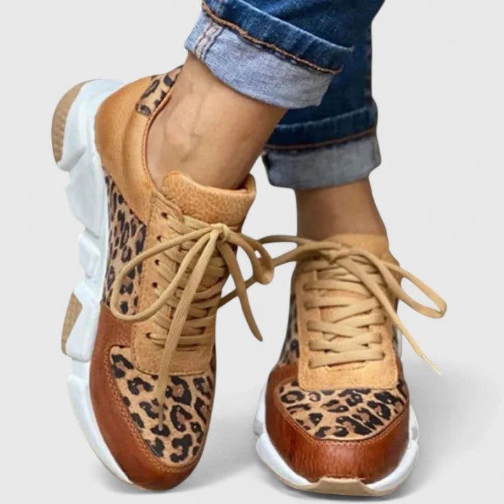 Dikke veterschoenen met luipaardprint voor dames
