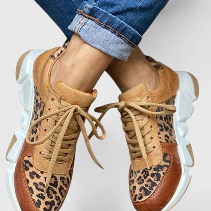 Dikke veterschoenen met luipaardprint voor dames