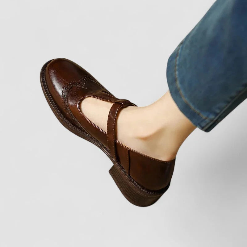 Leren Mary Jane-schoenen met T-bandje en gesp