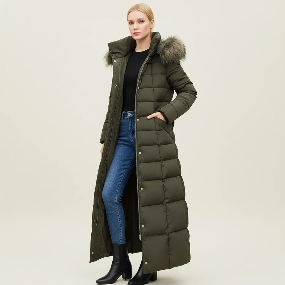 Lange dames puffer jas met capuchon van imitatiebont, gewatteerd en met riem, winterjas